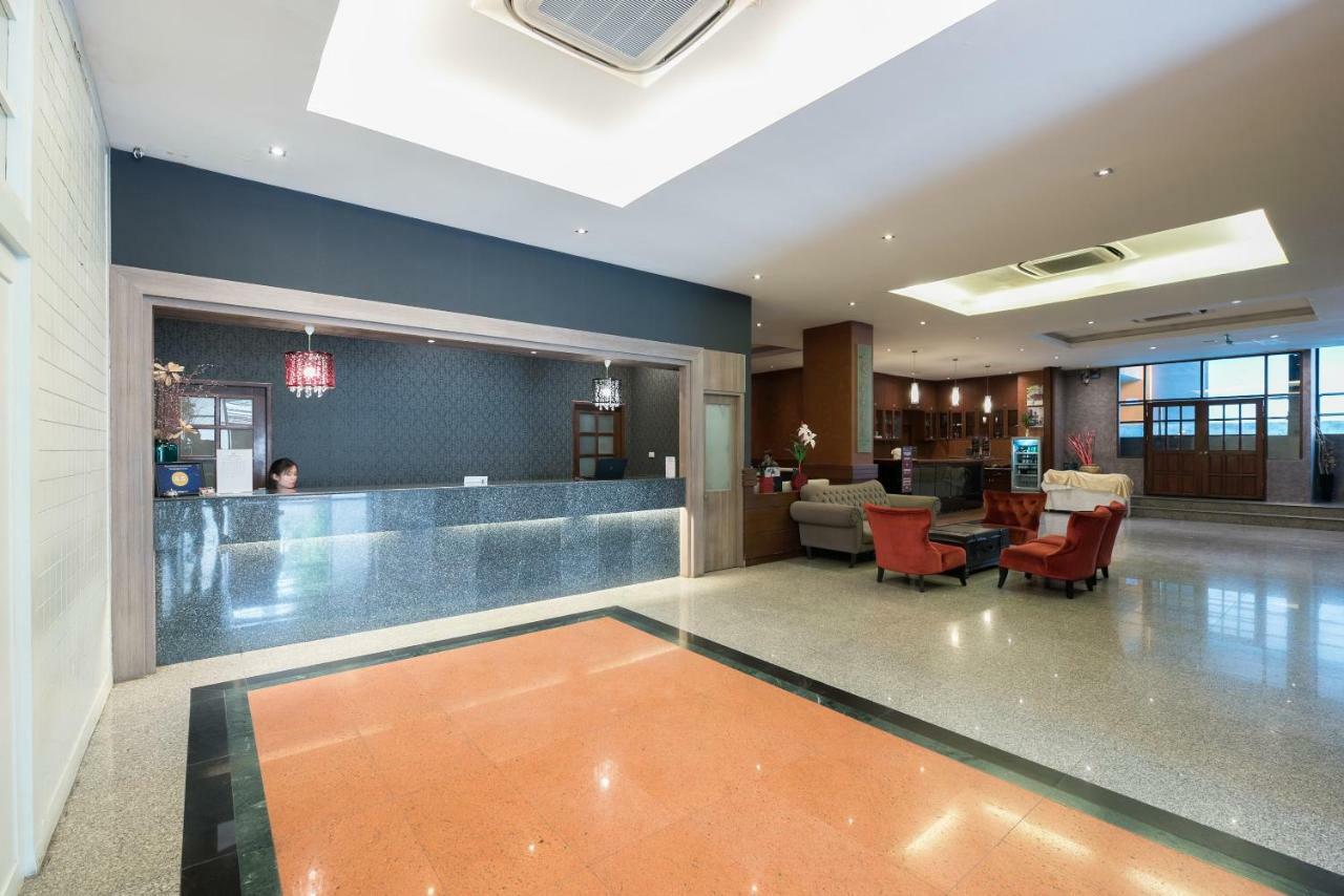 The Euro Grande Hotel Bangkok Exterior photo